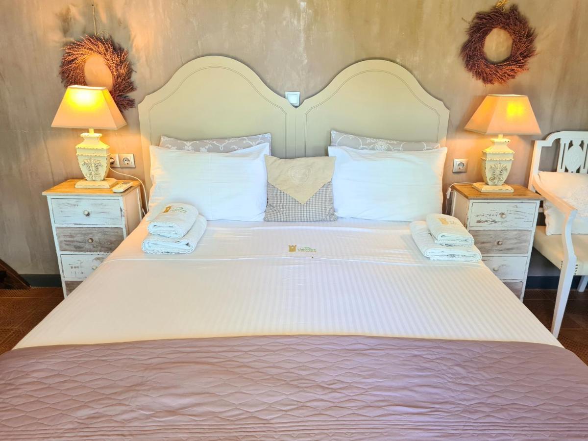Villa Vravrona Tower & Suites Markópoulon Buitenkant foto