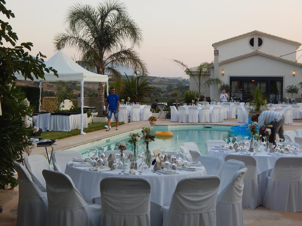 Villa Vravrona Tower & Suites Markópoulon Buitenkant foto