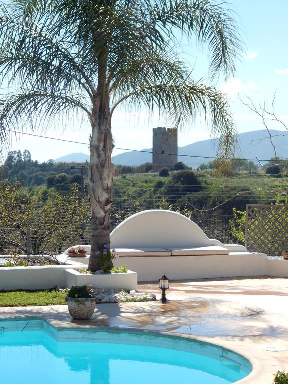 Villa Vravrona Tower & Suites Markópoulon Kamer foto